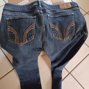 Hollister jeans $25